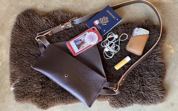 The Wanderlust Ring Clutch — view 6